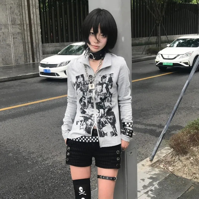 Grunge Graffiti Print Zipper T-Shirt