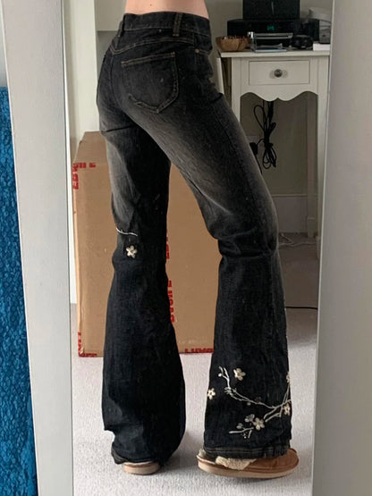 Vintage Floral Embroidery Low Rise Jeans