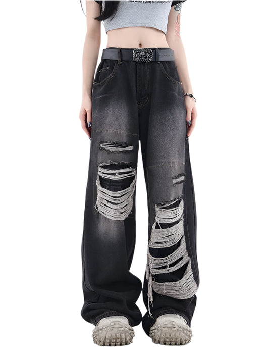 Vaqueros rotos estilo grunge gótico Y2K