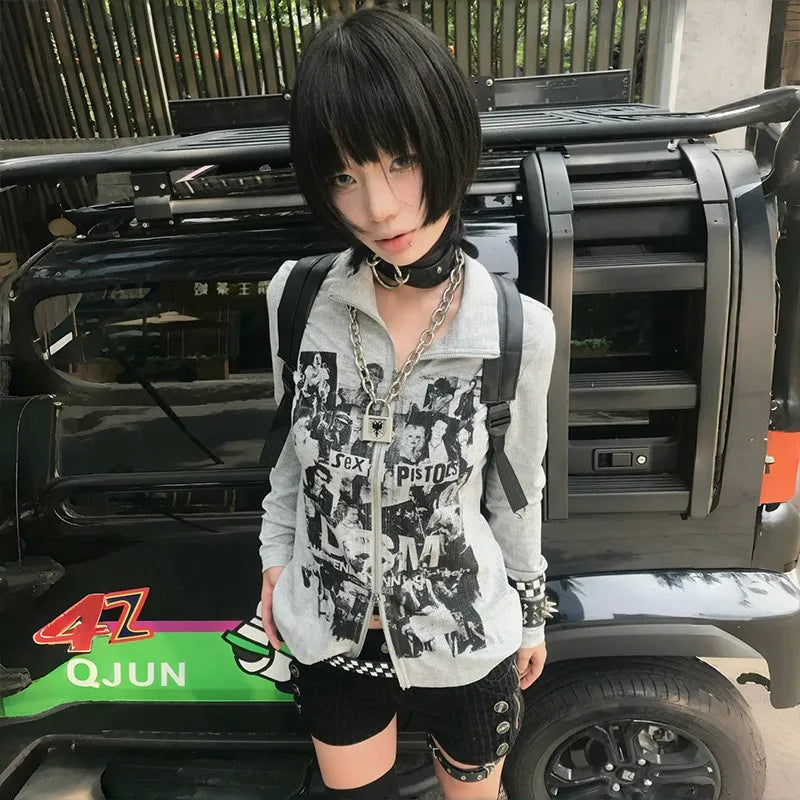 Grunge Graffiti Print Zipper T-Shirt