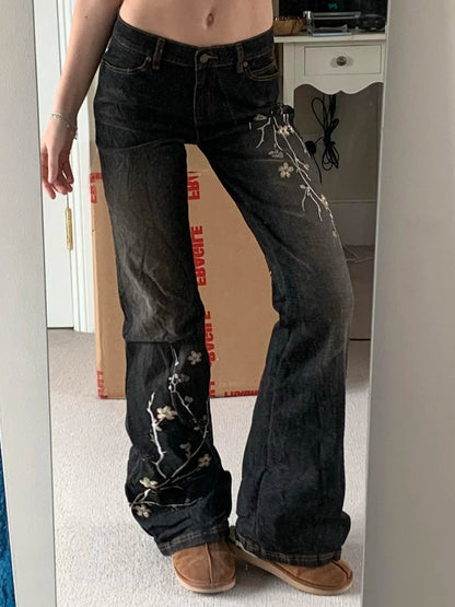 Vintage Floral Embroidery Low Rise Jeans