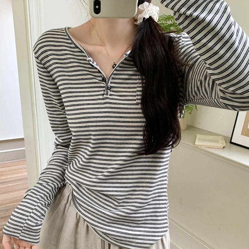 Stripped Long-sleeved T-shirt