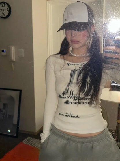 Graffiti Letter Print Slim Long T-Shirt