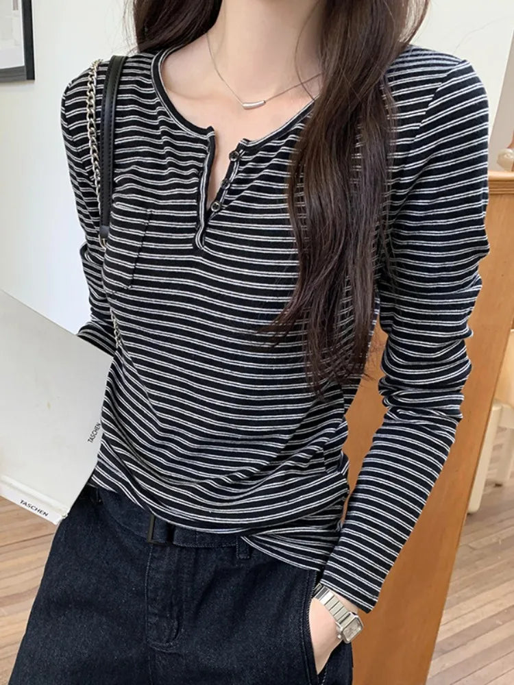 Stripped Long-sleeved T-shirt