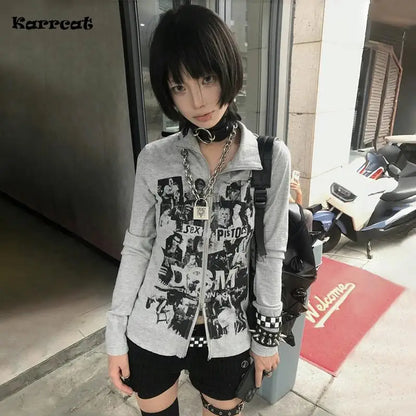 Grunge Graffiti Print Zipper T-Shirt