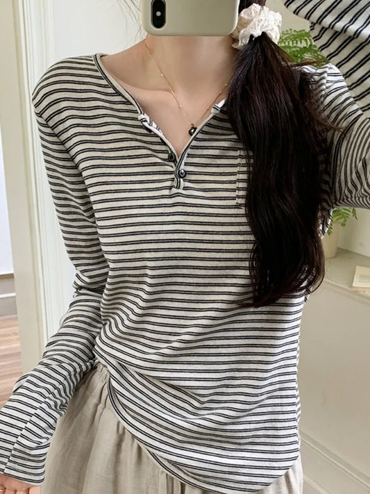 Stripped Long-sleeved T-shirt